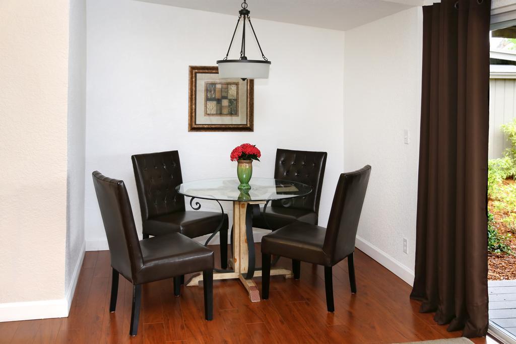 The Cabanas Guesthouse & Spa - Gay Resort Catering To Gay Men Oakland Park Exterior foto