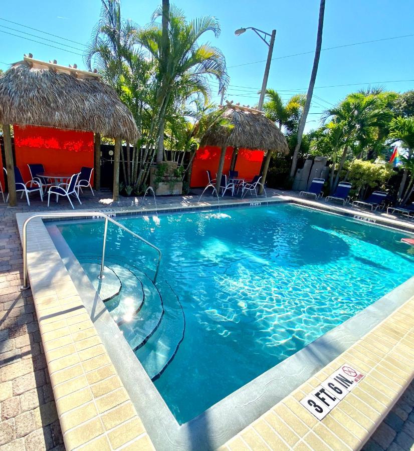 The Cabanas Guesthouse & Spa - Gay Resort Catering To Gay Men Oakland Park Exterior foto
